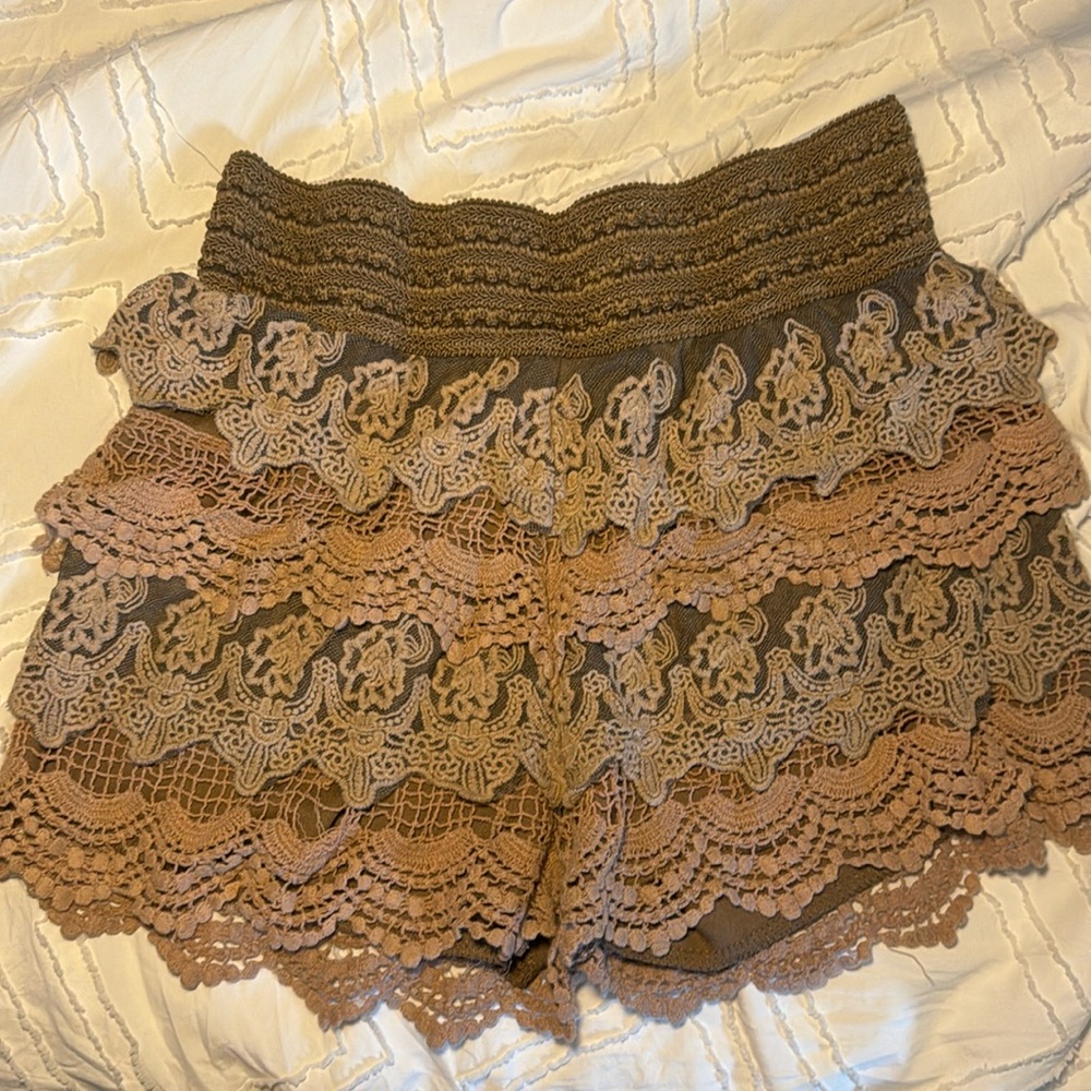 Whisper brown shorts size medium